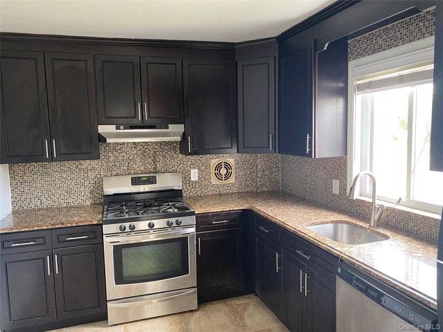 536 Dawson Lane, Jericho, NY 11753
