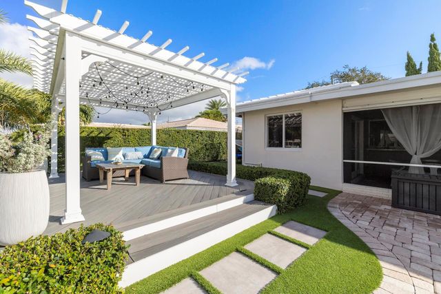 6251 NE 19th Terrace, Fort Lauderdale, FL 33308