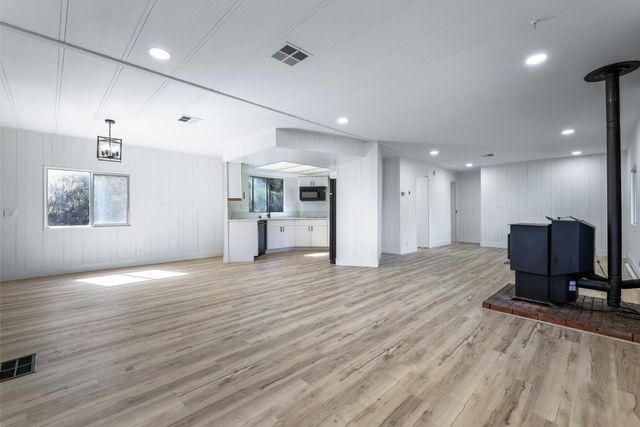 50707 Critter Creek Lane, Oakhurst, CA 93644