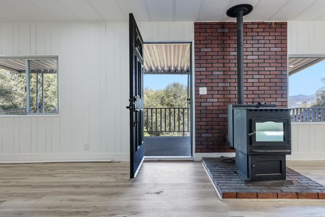 50707 Critter Creek Lane, Oakhurst, CA 93644
