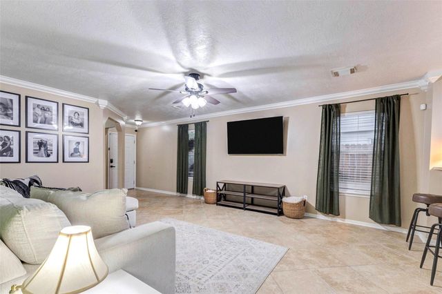 822 Autumn Point Lane, Spring, TX 77373