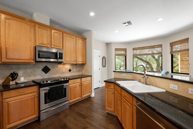 412 Eagle, Lakeway, TX 78734