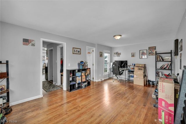 394 N Hawkins Avenue, Akron, OH 44313