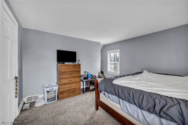 394 N Hawkins Avenue, Akron, OH 44313