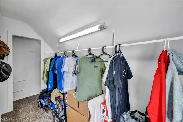 394 N Hawkins Avenue, Akron, OH 44313