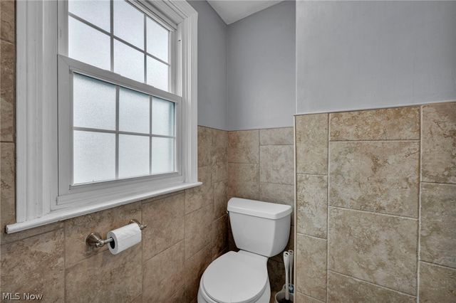 394 N Hawkins Avenue, Akron, OH 44313