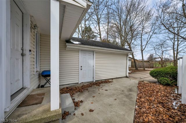 394 N Hawkins Avenue, Akron, OH 44313