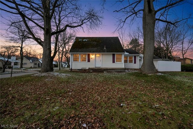 394 N Hawkins Avenue, Akron, OH 44313