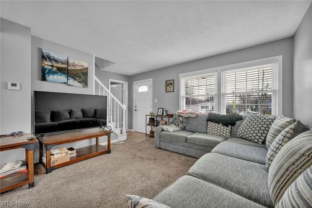 394 N Hawkins Avenue, Akron, OH 44313