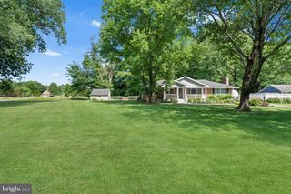 101 CORRINE DR, Pennington, NJ 08534