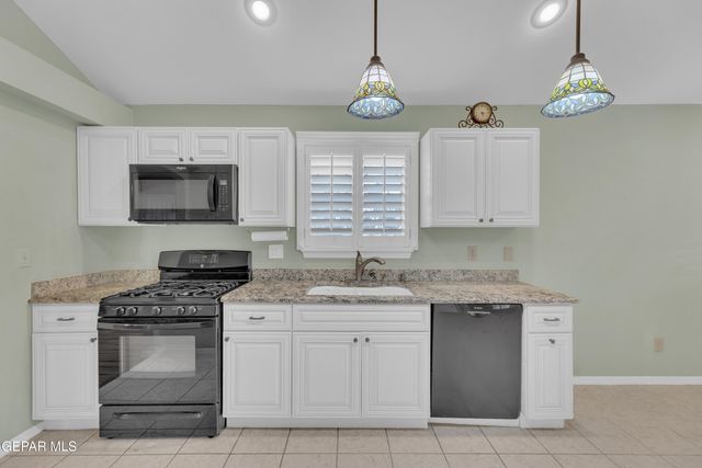 12240 TIERRA INCA Drive, El Paso, TX 79938