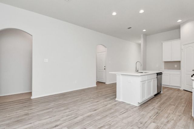 3434 Hughes Meadow Way, Richmond, TX 77406