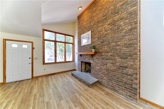 107 Ivy Lane 107, South Windsor, CT 06074