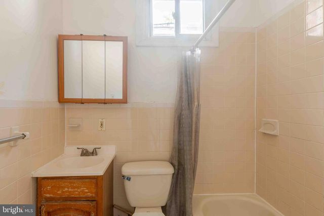 3043 C ST, Philadelphia, PA 19134