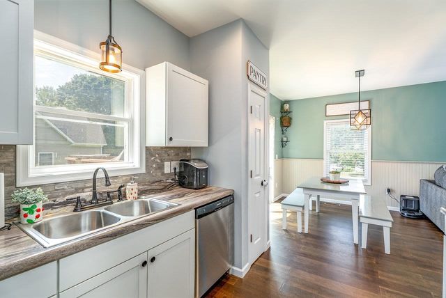 435 9TH ST, Shenandoah, VA 22849