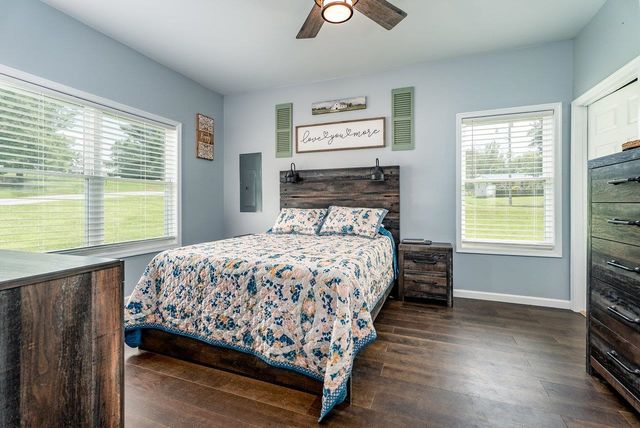 435 9TH ST, Shenandoah, VA 22849