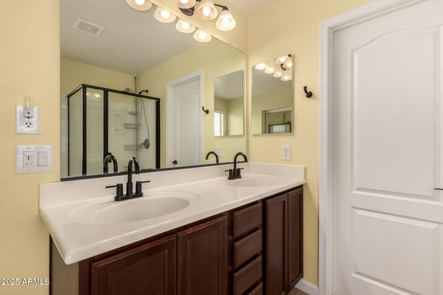 4182 E BONANZA Road, Gilbert, AZ 85297