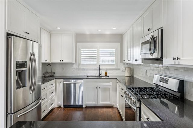 8034 Cedel Drive, Houston, TX 77055