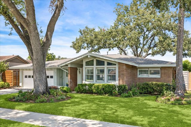 8034 Cedel Drive, Houston, TX 77055