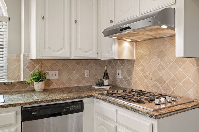 1133 Kelly Lane, Lewisville, TX 75077
