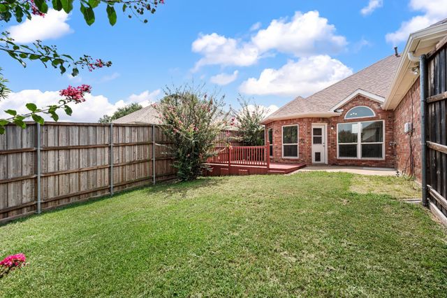 1133 Kelly Lane, Lewisville, TX 75077