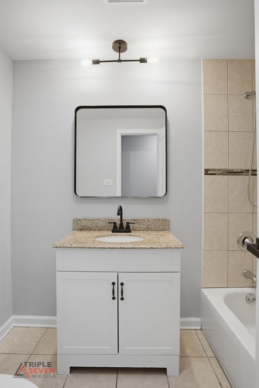 Image 21 of property listing at 5500 W 83rd Place, Burbank, IL 60459