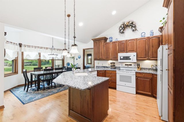 541 Lincoln Street, Waterloo, WI 53594