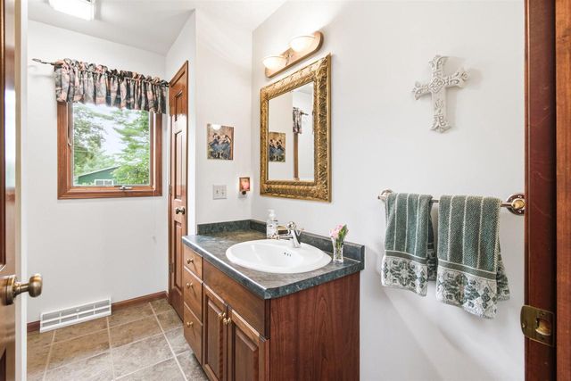 541 Lincoln Street, Waterloo, WI 53594