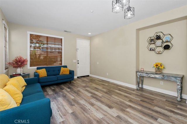 4255 Pondhill Court, Riverside, CA 92505