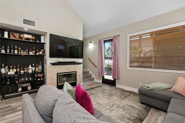 4255 Pondhill Court, Riverside, CA 92505