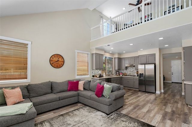 4255 Pondhill Court, Riverside, CA 92505