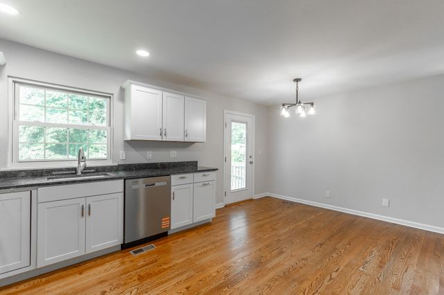 9050 Wooten Road, Chattanooga, TN 37416