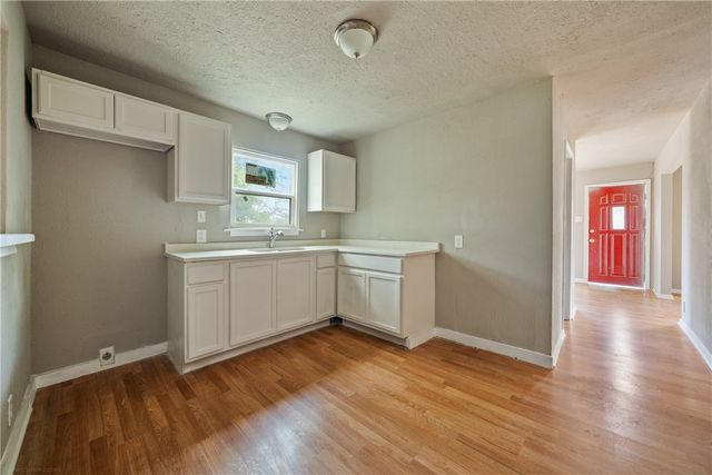 4525 Ramona Dr, Corpus Christi, TX 78416