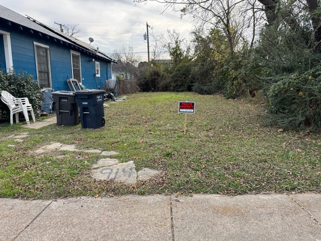 914 E Leuda, Fort Worth, TX 76104