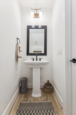 3609 Lannister Lane, Houston, TX 77055