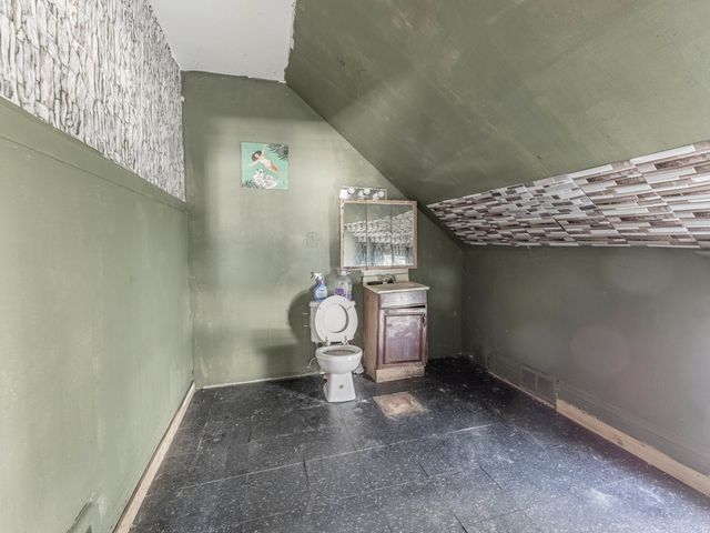 237 W 106TH Street, Chicago, IL 60628