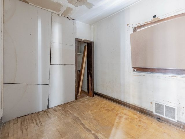 237 W 106TH Street, Chicago, IL 60628