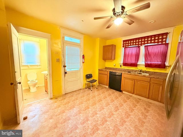 2933 CANBY ST, Harrisburg, PA 17103