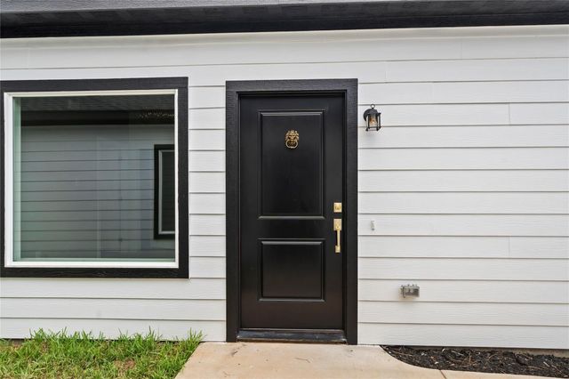 11553 Persimmon Street, Willis, TX 77318