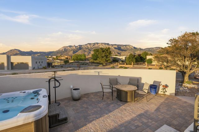 11125 San Francisco Road NE, Albuquerque, NM 87122