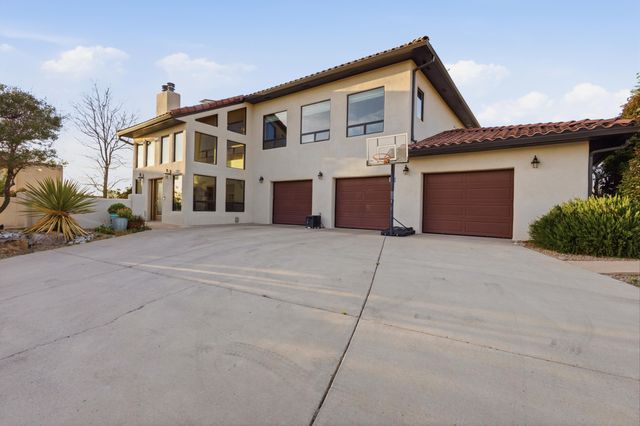 11125 San Francisco Road NE, Albuquerque, NM 87122