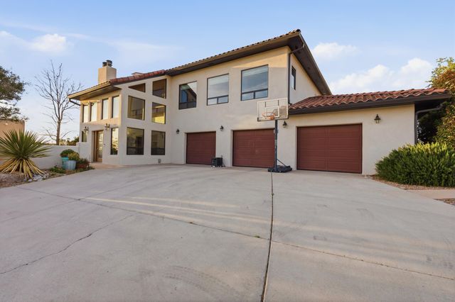 11125 San Francisco Road NE, Albuquerque, NM 87122
