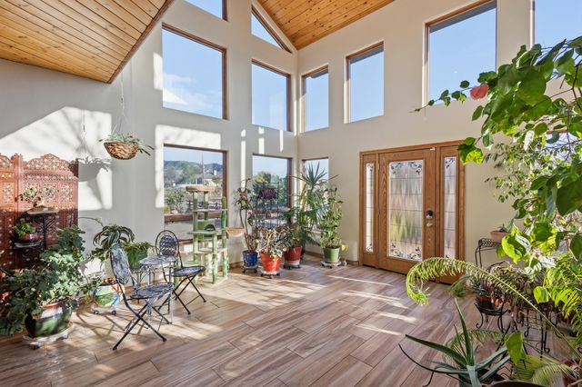11125 San Francisco Road NE, Albuquerque, NM 87122