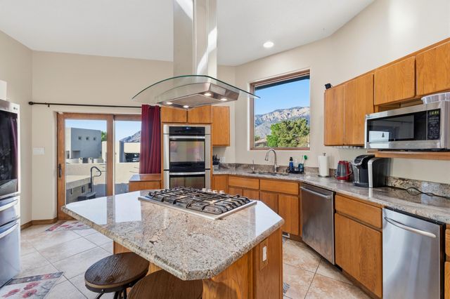 11125 San Francisco Road NE, Albuquerque, NM 87122