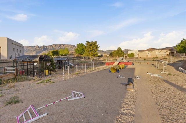 11125 San Francisco Road NE, Albuquerque, NM 87122