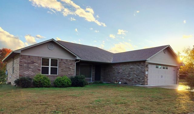 112 PeachTree Drive, Clarksville, AR 72830