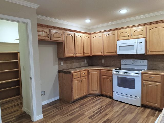 112 PeachTree Drive, Clarksville, AR 72830