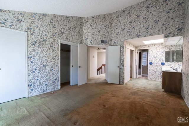 4165 Pinewood Lake Drive, Bakersfield, CA 93309