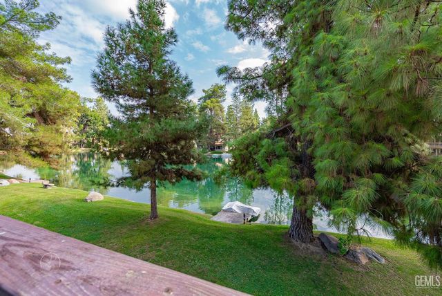 4165 Pinewood Lake Drive, Bakersfield, CA 93309