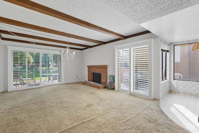 4165 Pinewood Lake Drive, Bakersfield, CA 93309